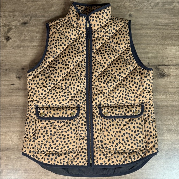 J. Crew Jackets & Blazers - J. Crew Leopard Print 100% Polyester Women’s Puffer Quilted Winter Vest Small